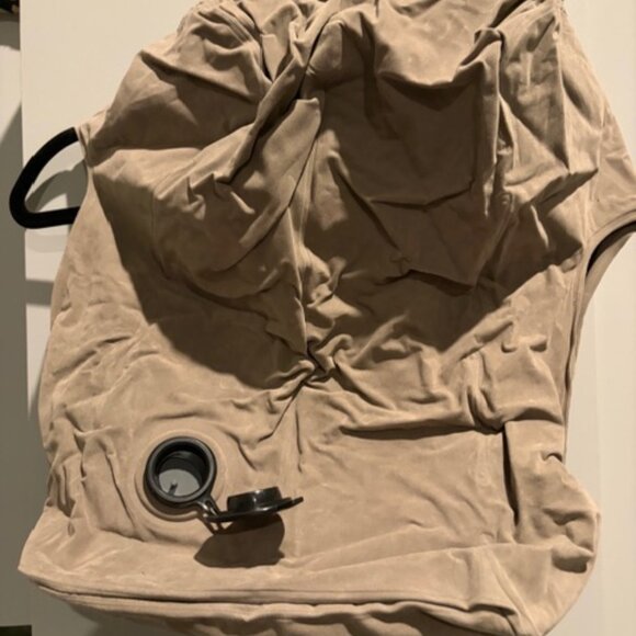 Inflatable Travel Pillow, Airplane Neck Pillow Comfortably Supports Head - Picture 1 of 3